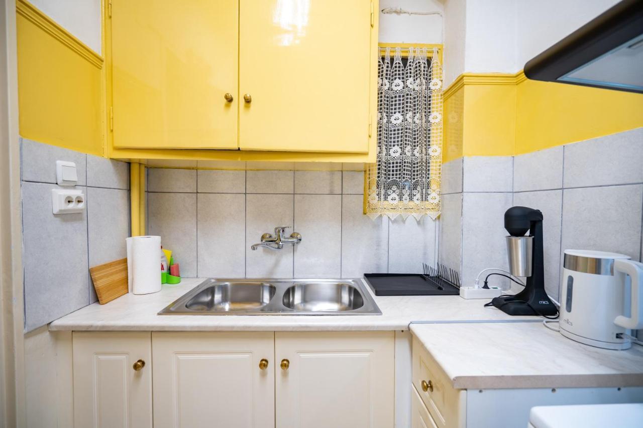 Ampelokipi Metro St. 2 Bedrooms 6 Pers. Apartment Atény Exteriér fotografie